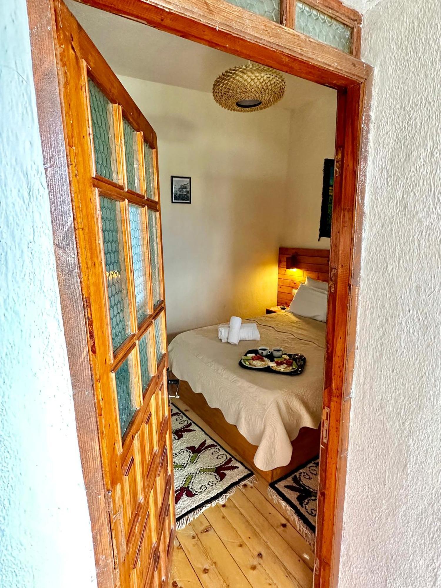 Guest House Salaria Gjirokastër Oda fotoğraf