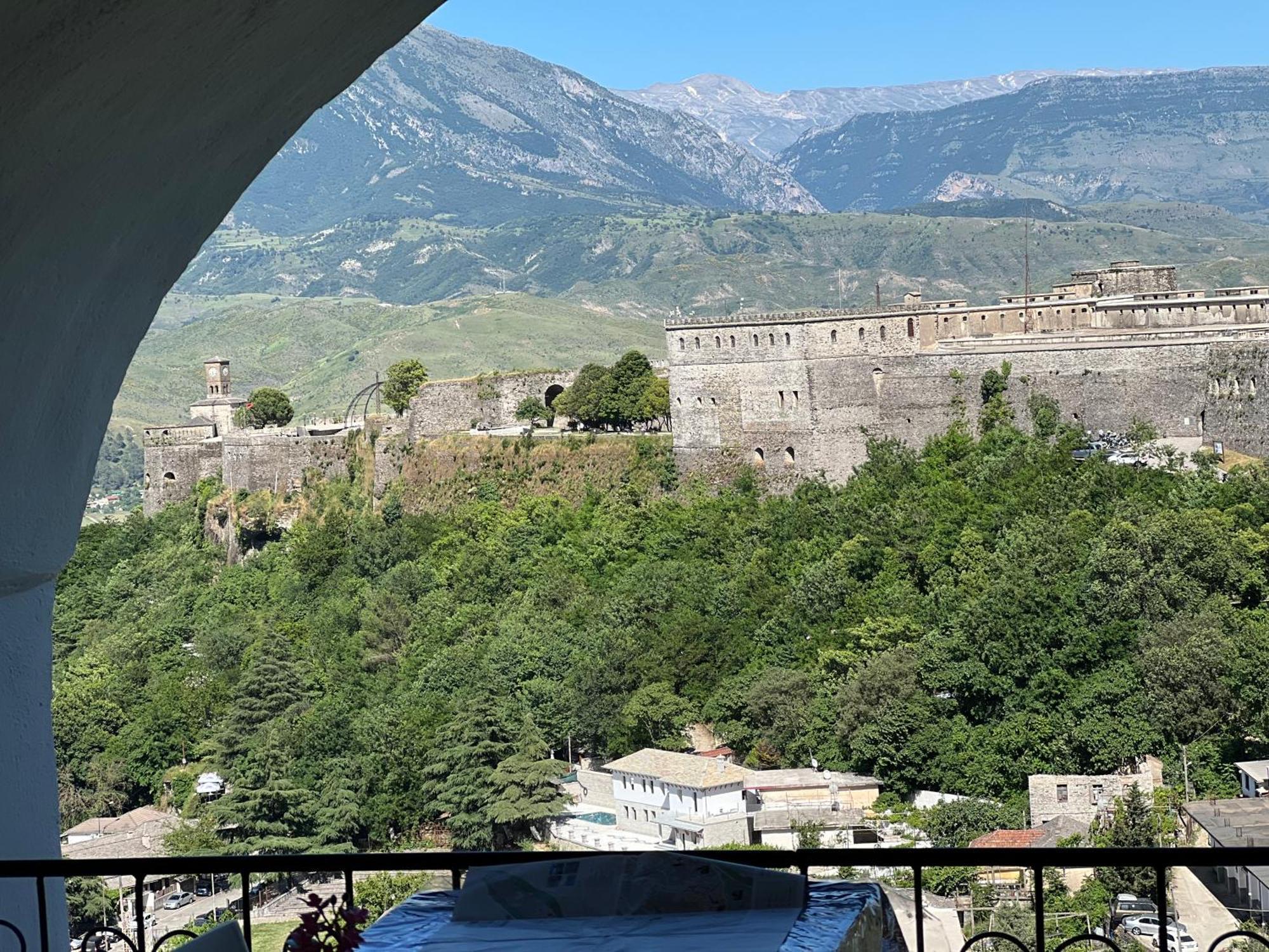 Guest House Salaria Gjirokastër Dış mekan fotoğraf