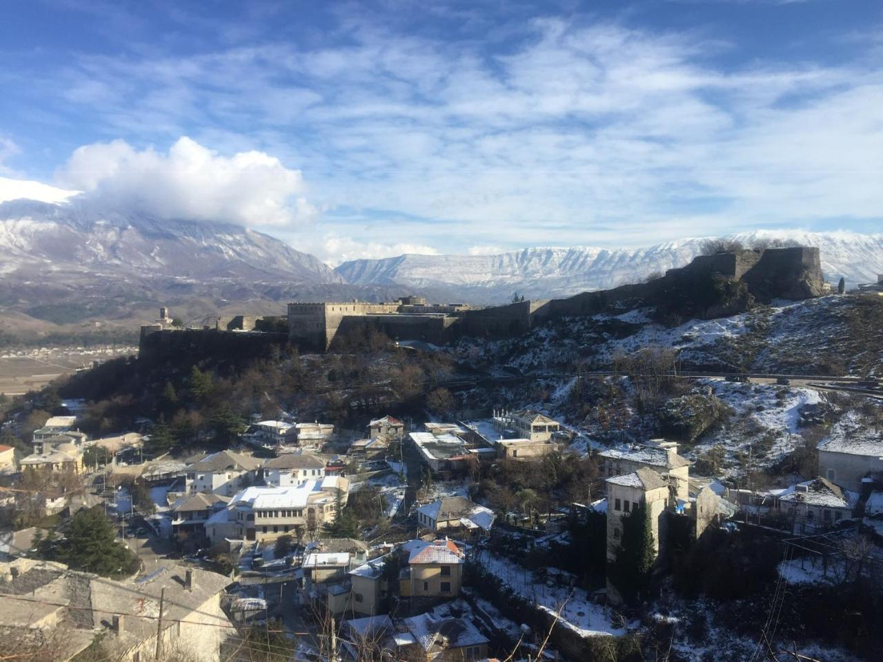 Guest House Salaria Gjirokastër Dış mekan fotoğraf